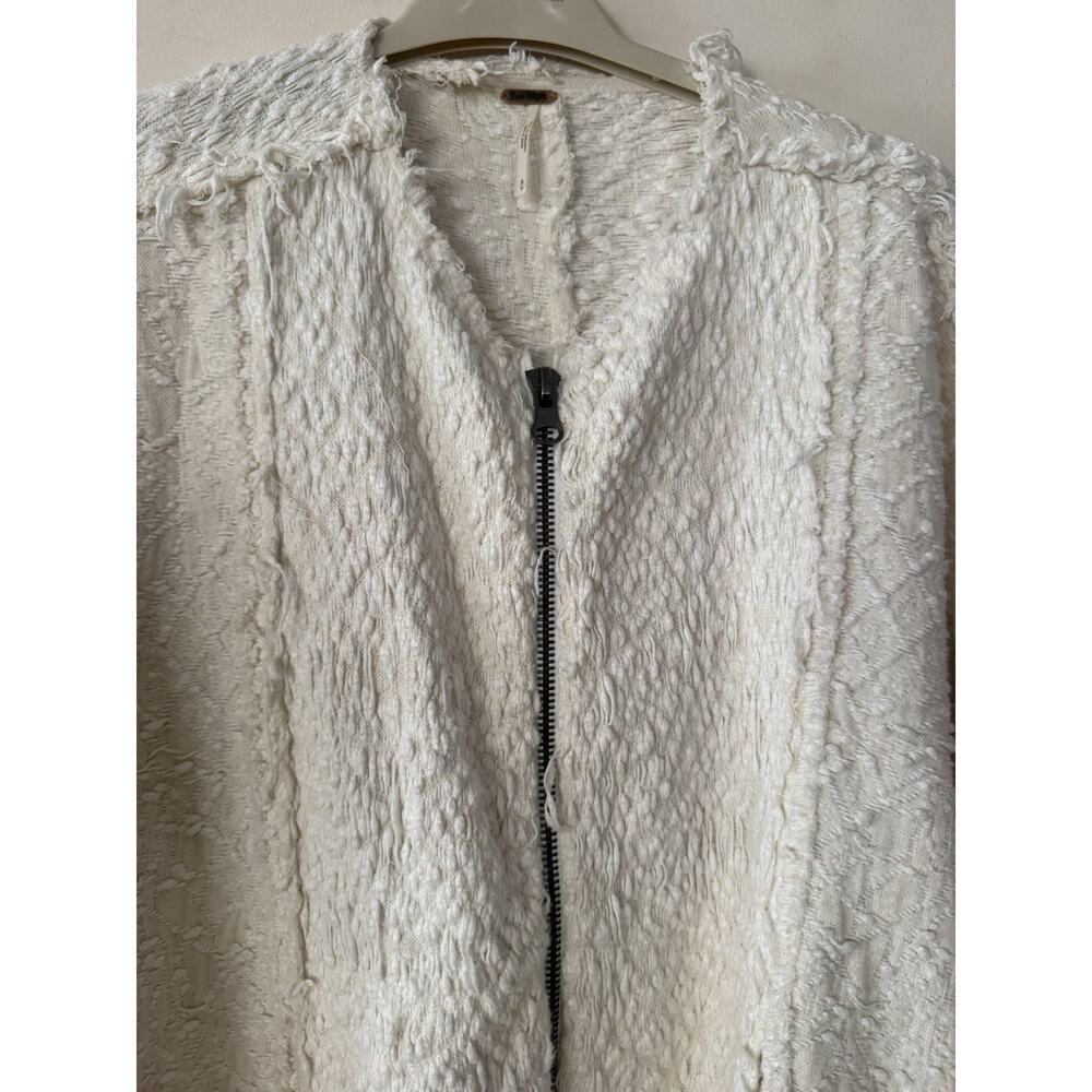 Free People Womens Sz Small Cozy Cream Textured Fringe Zip Up Sweater Jacket EUC - Picture 3 of 10